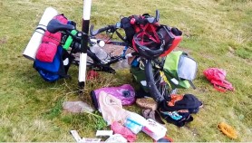 Un turist german JEFUIT în munții României: „A făcut greșeala să își lase bicicleta neasigurată”